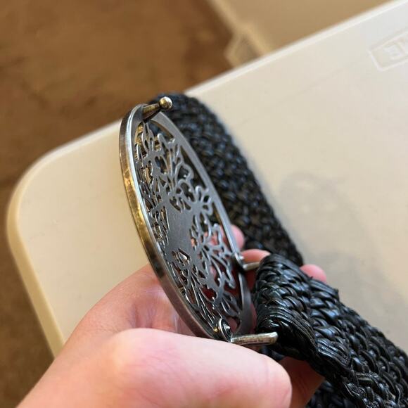 Black Woven Weaved Vegan Leather Free Size Round Buckle Belt Size Large - Picture 5 of 11